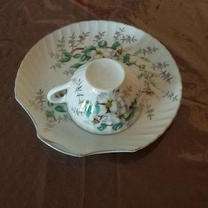 Hand-panted tea cup/saucer set